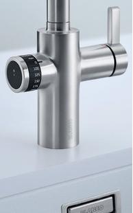 Смеситель Бланко EVOL-S Volume рычаг управления справа хром 525210 фото 4 Смеситель Blanco EVOL-S Volume рычаг управления справа хром 525210 фото 4