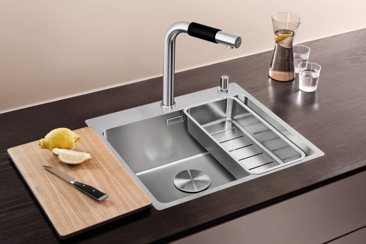 Накладка на сливное отверстие Бланко CapFlow 517666 фото 13 Накладка на сливное отверстие Blanco CapFlow 517666 фото 13