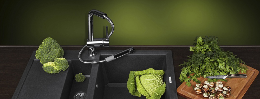 Смеситель с выдвижным изливом