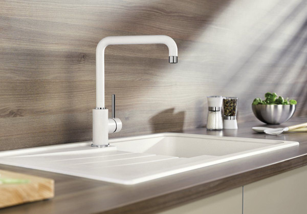 Смеситель Blanco MILI Silgranit матовый черный 526665